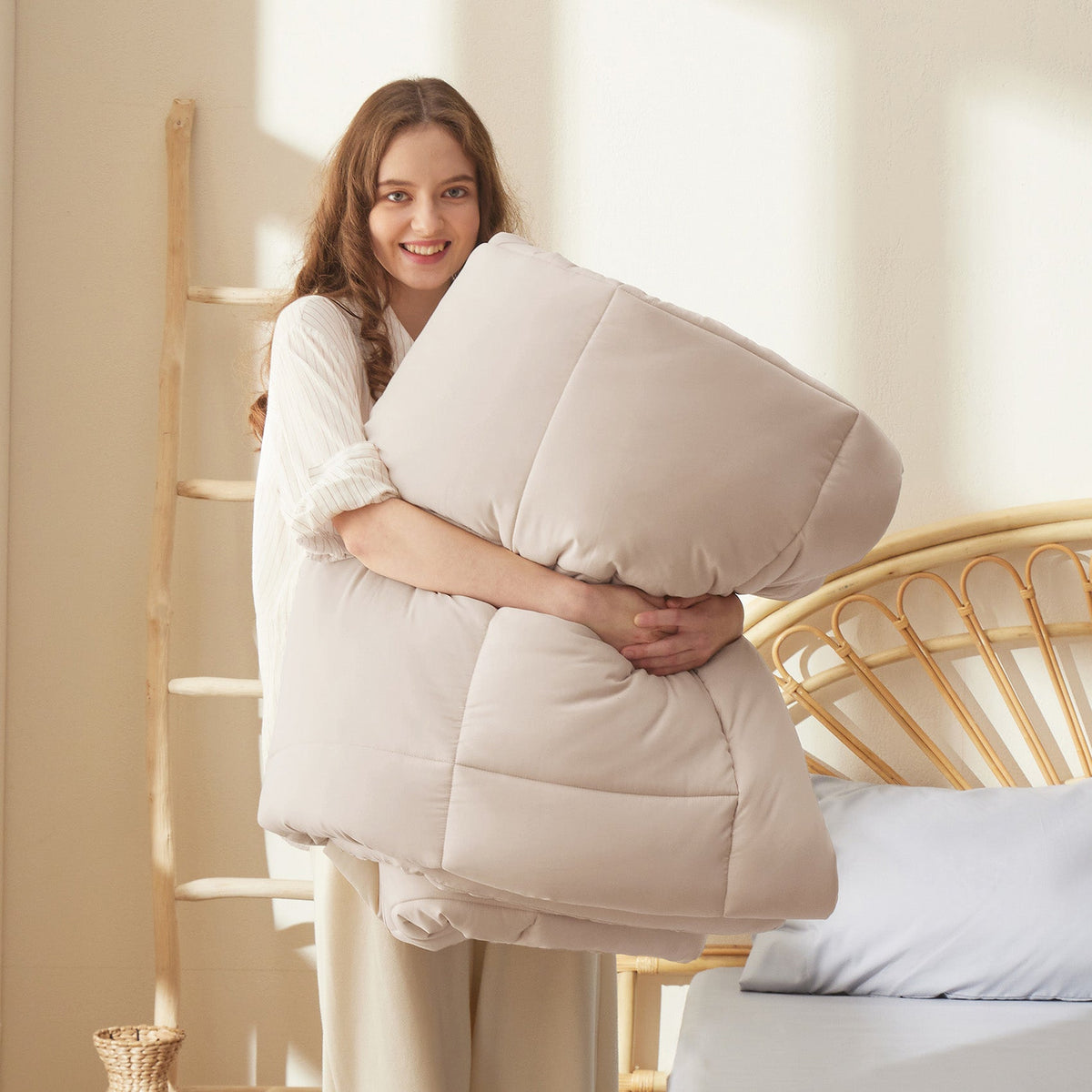 Down Alternative Comforter