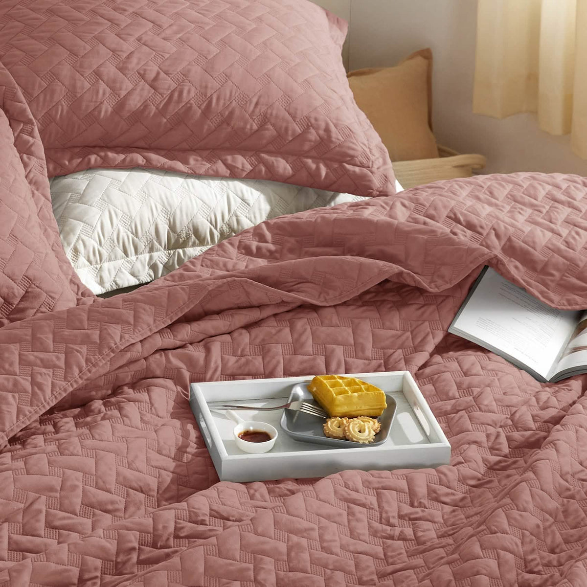 Basket-weave Quilt Set
