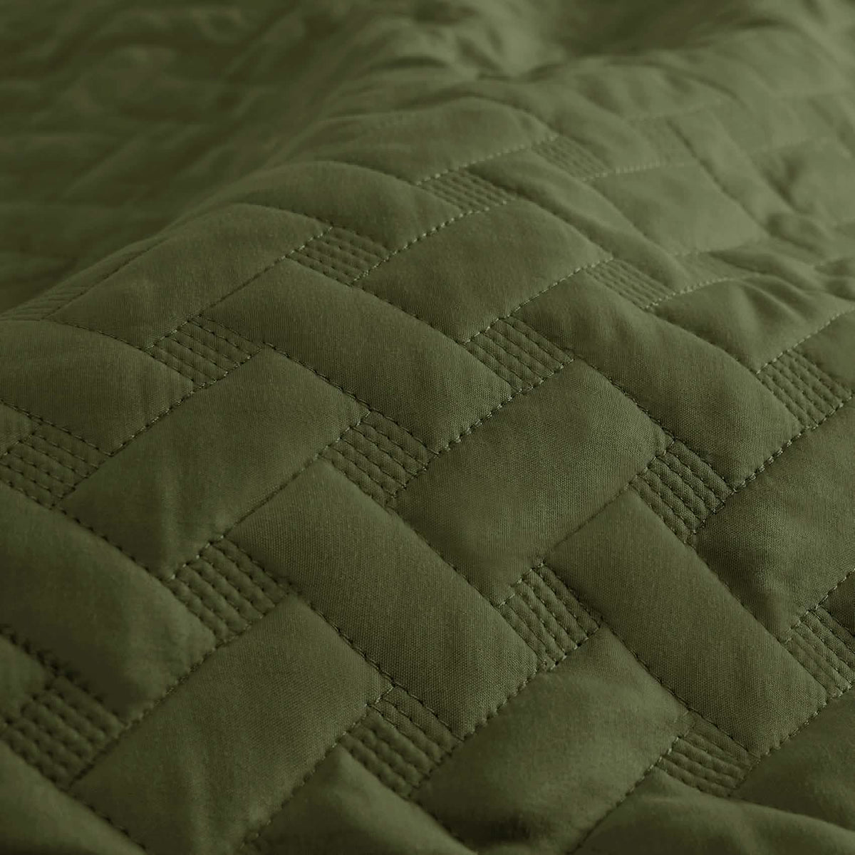 Basket-weave Quilt Set