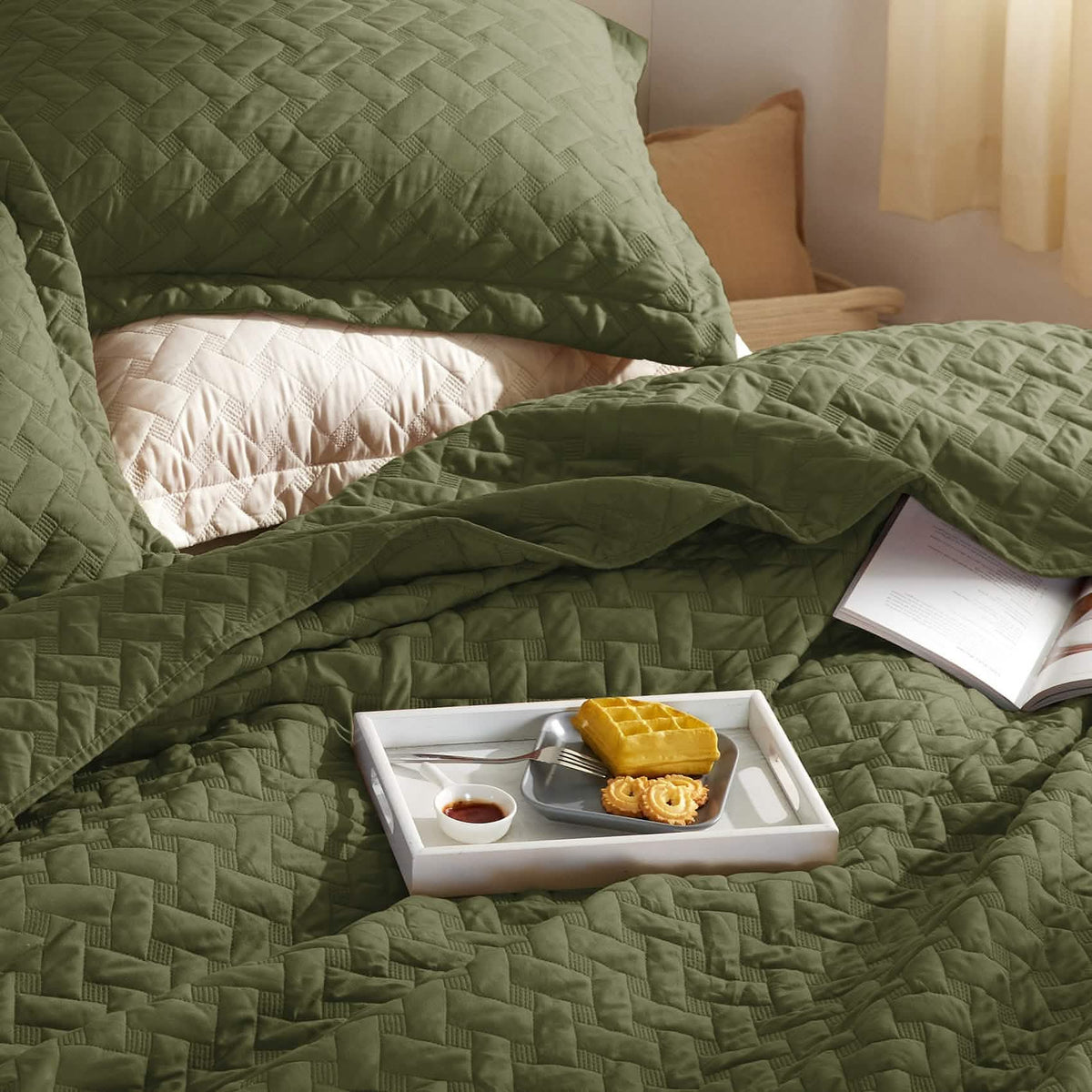 Basket-weave Quilt Set