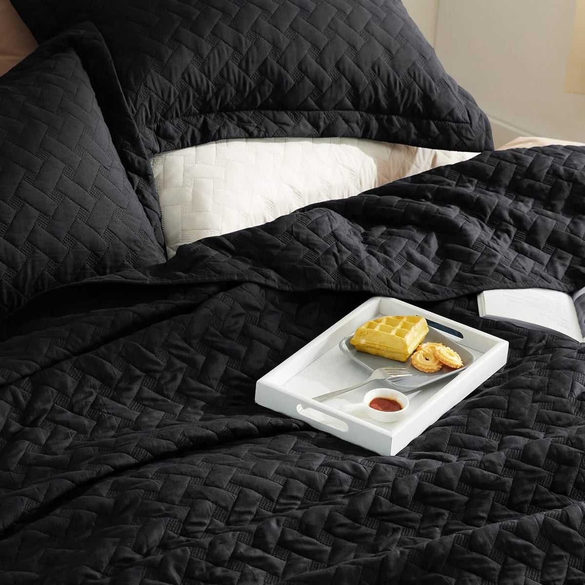 Basket-weave Quilt Set