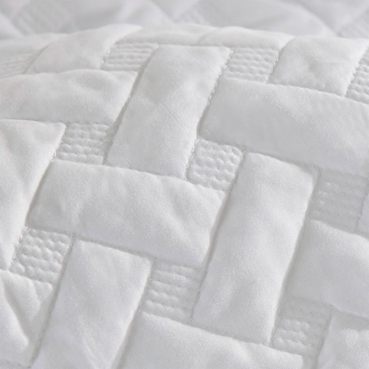 Basket-weave Quilt Set