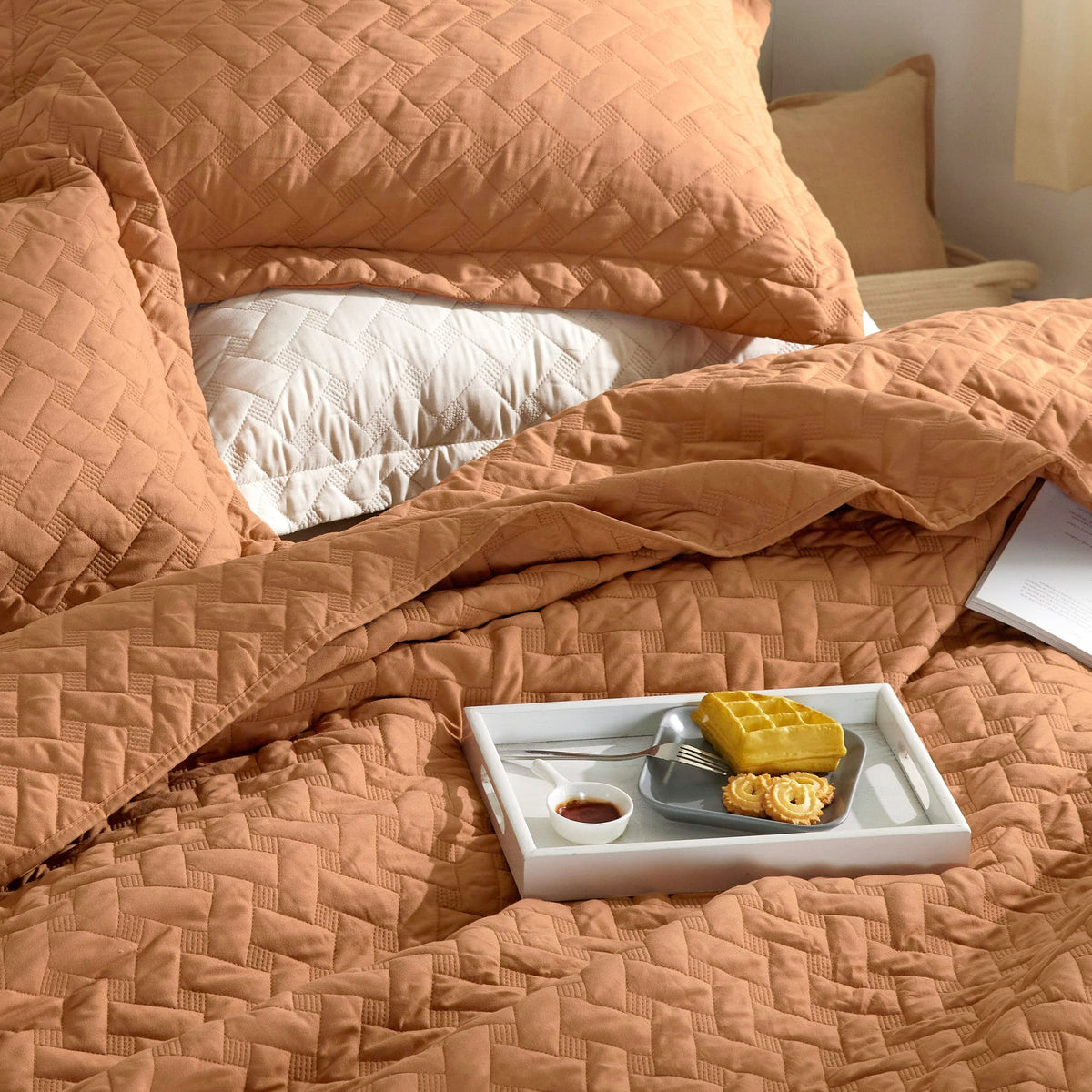 Basket-weave Quilt Set