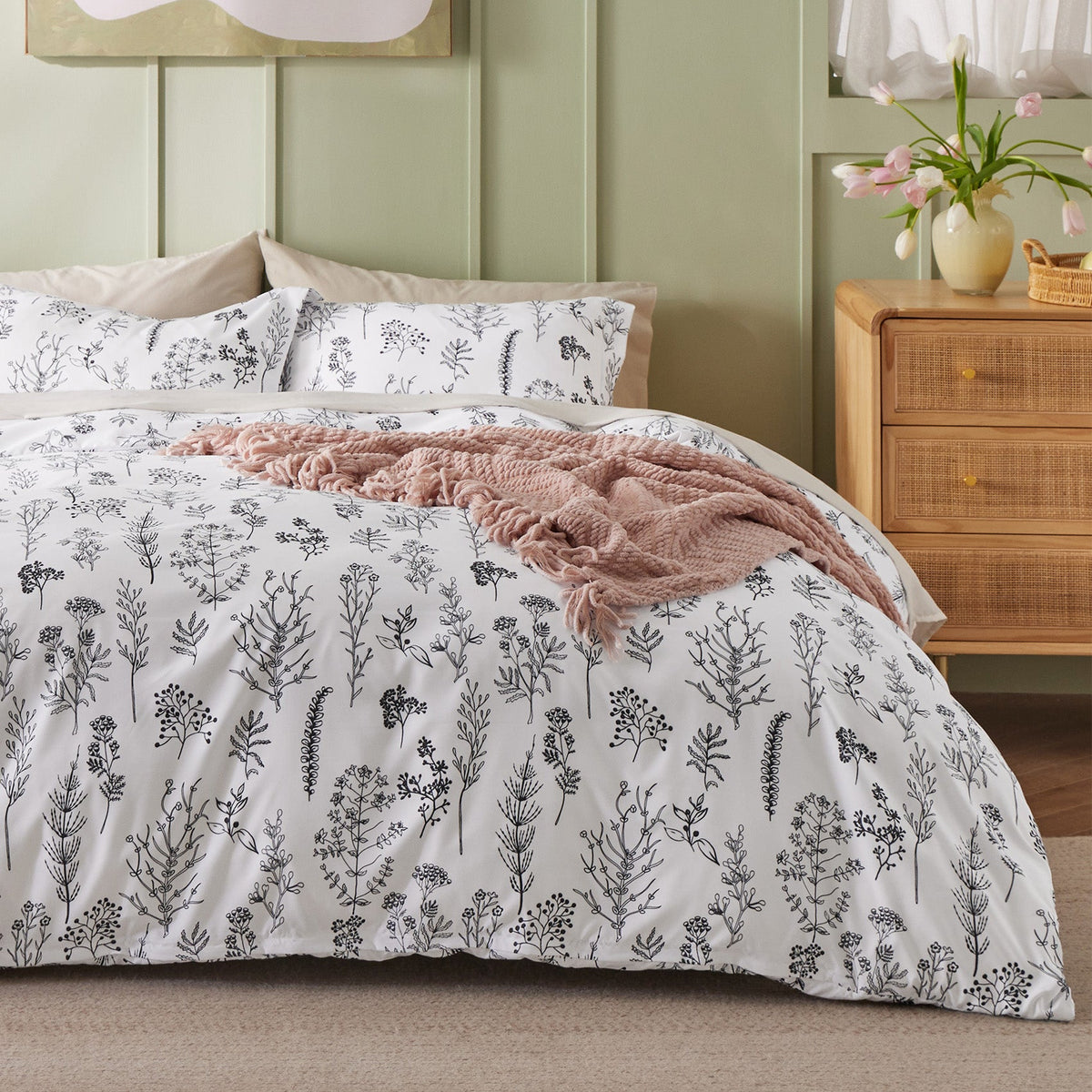 Reversible Floral Print Duvet Cover Set