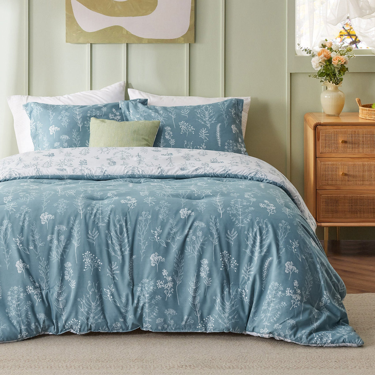 Reversible Floral Print Duvet Cover Set