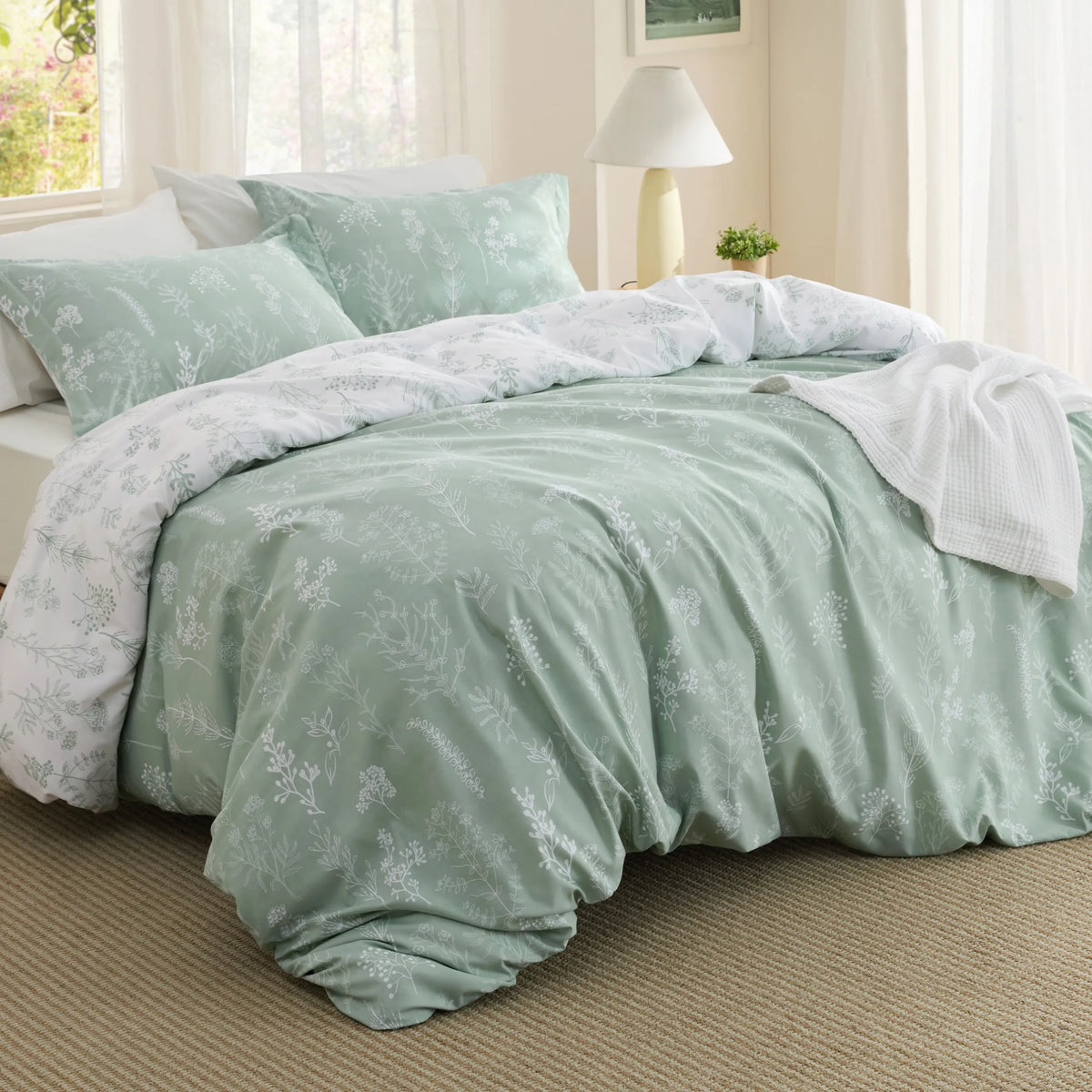 Reversible Floral Print Duvet Cover Set