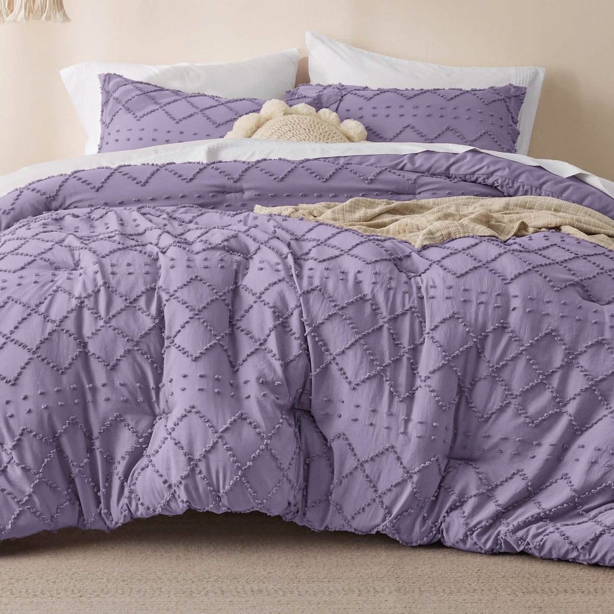 Tufted Embroidery Comforter Set