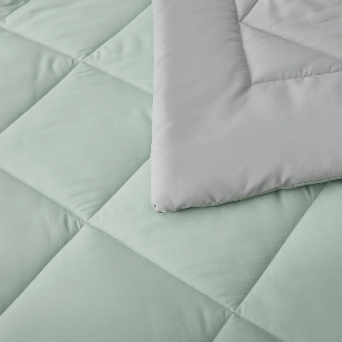 Reversible Bed-in-a-Bag