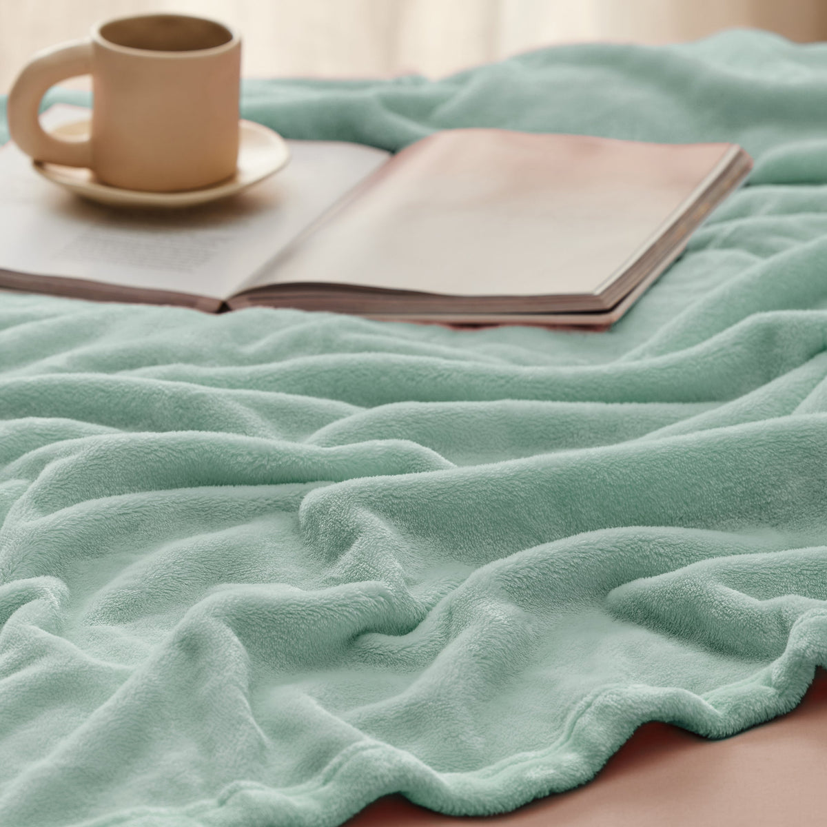 Flannel Fleece Blanket 300gsm