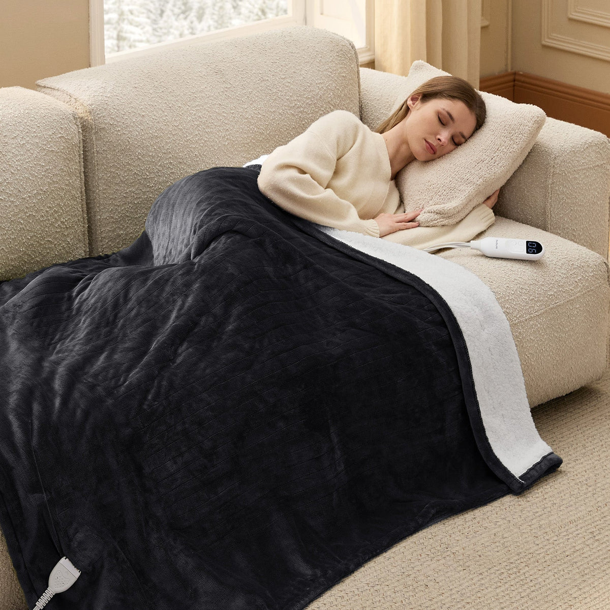 Solid Flannel Heated Blanket