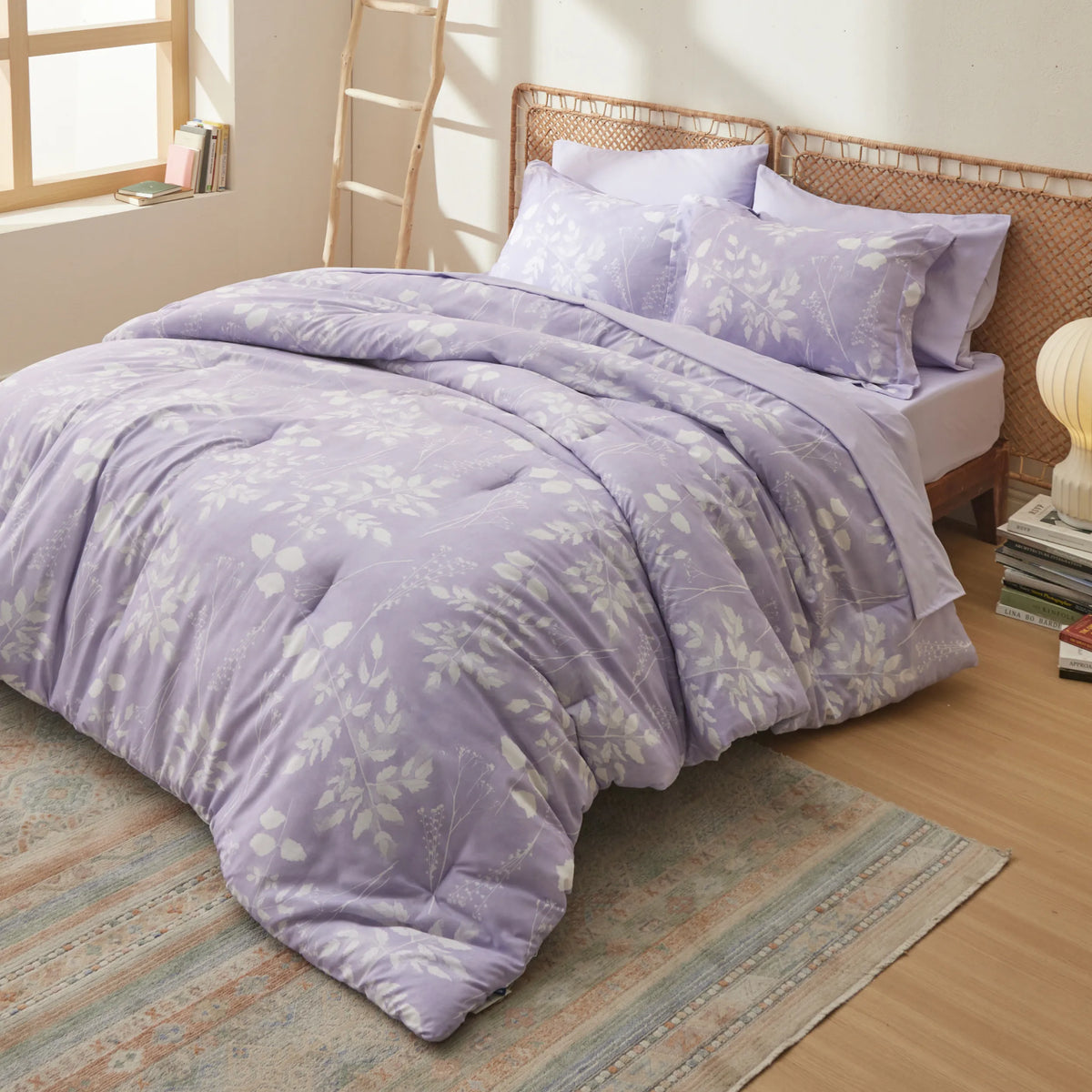 Elegant Floral Comforter Sets