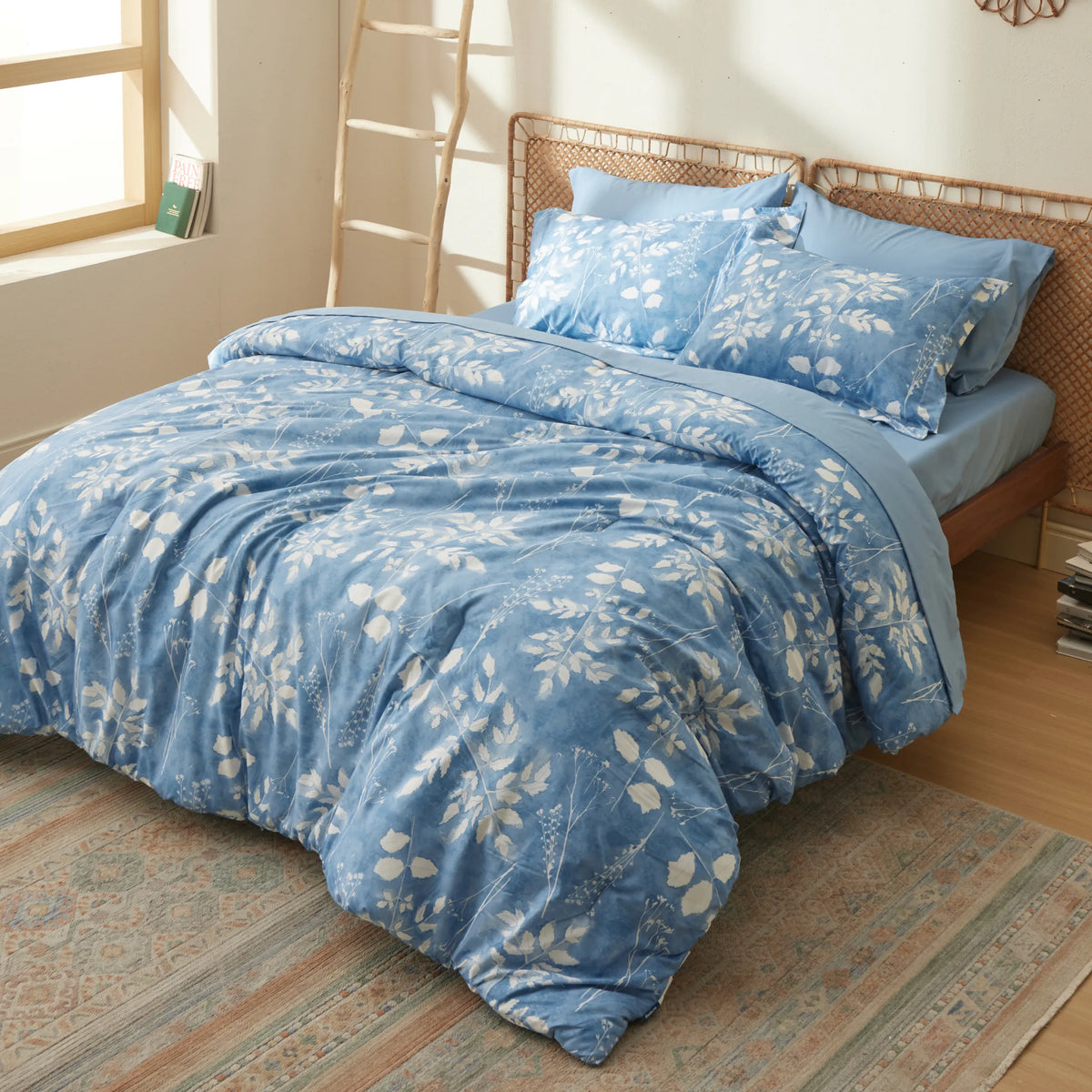 Elegant Floral Comforter Sets