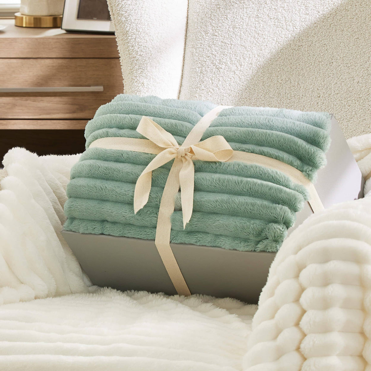 Jacquard Stripes Shaggy Sherpa Blanket
