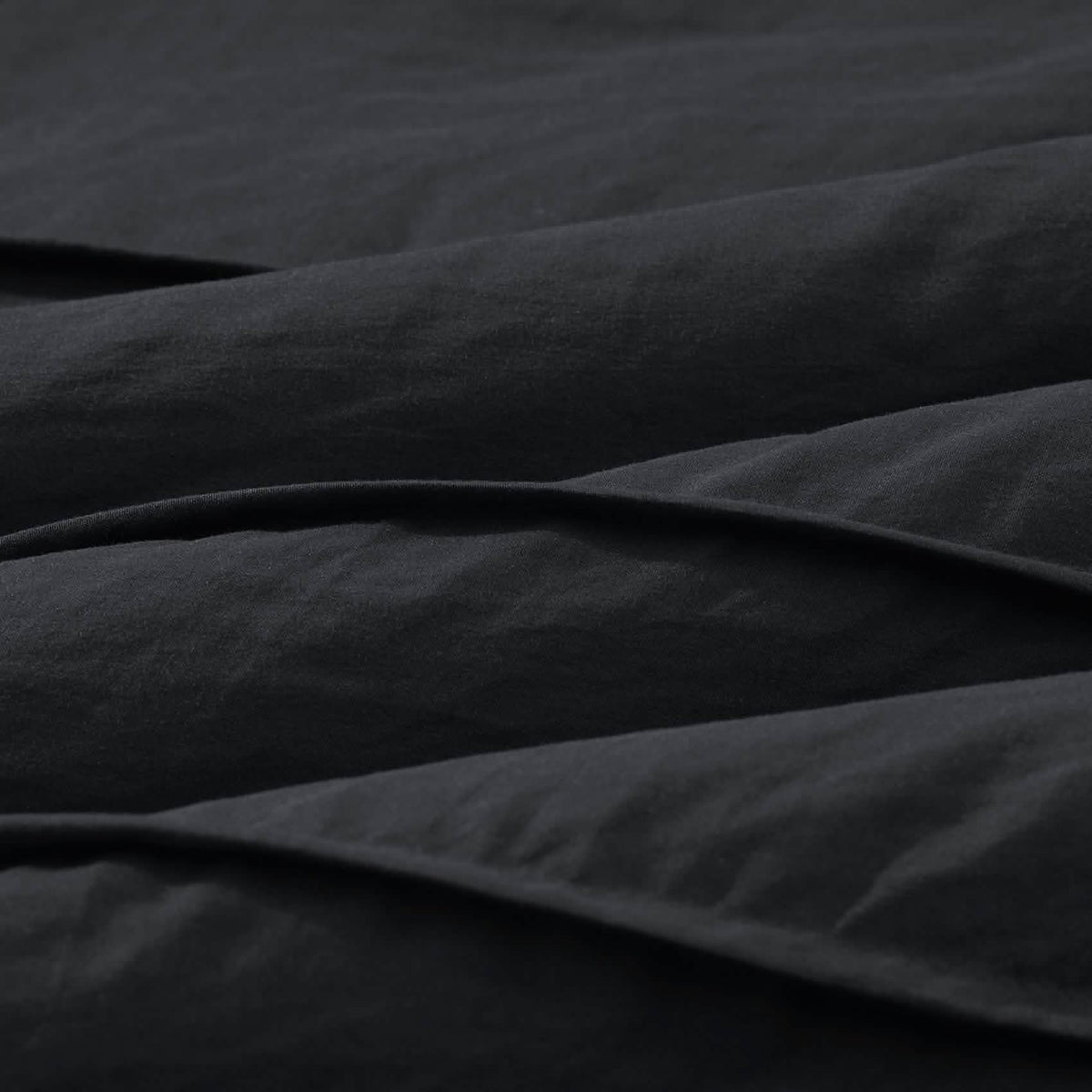 Pinch Pleat Comforter Set