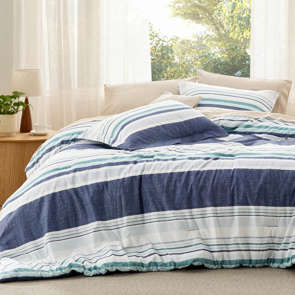 Retro Botanical Comforter Set