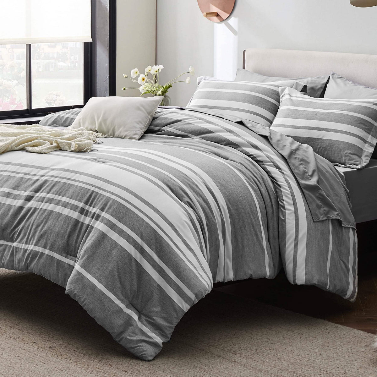 Reversible Cationic Dyed Bed-in-a-Bag