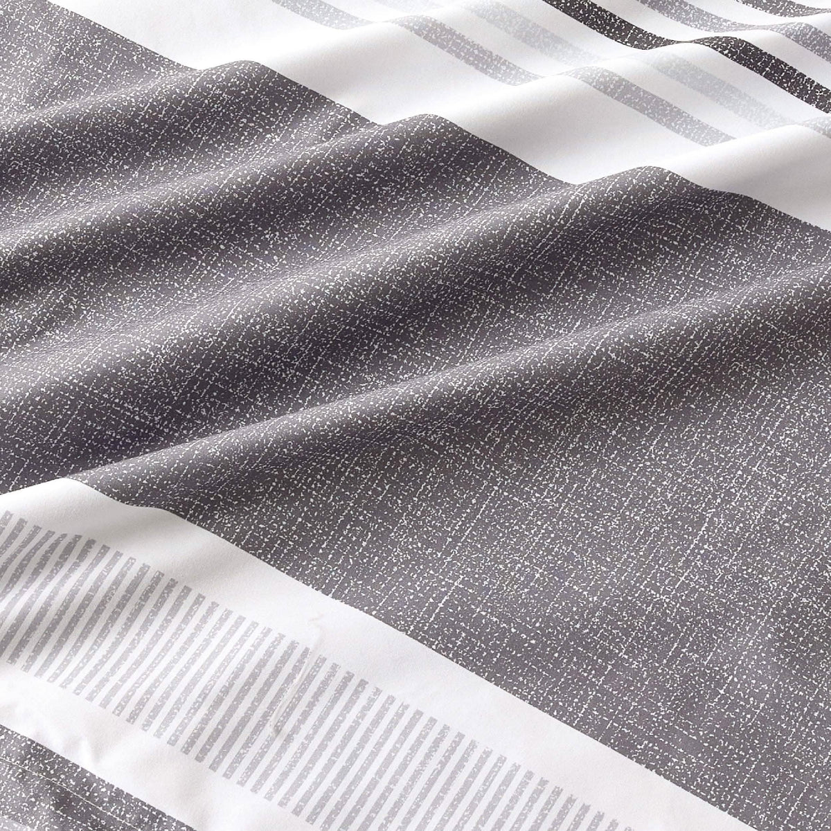 Reversible Cationic Dyed Bed-in-a-Bag