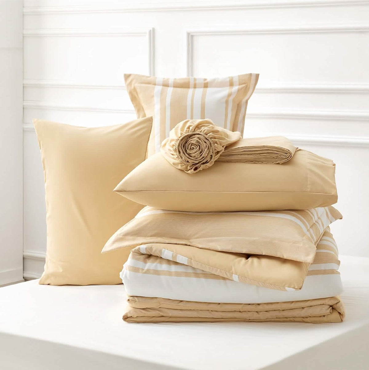 Reversible Cationic Dyed Bed-in-a-Bag