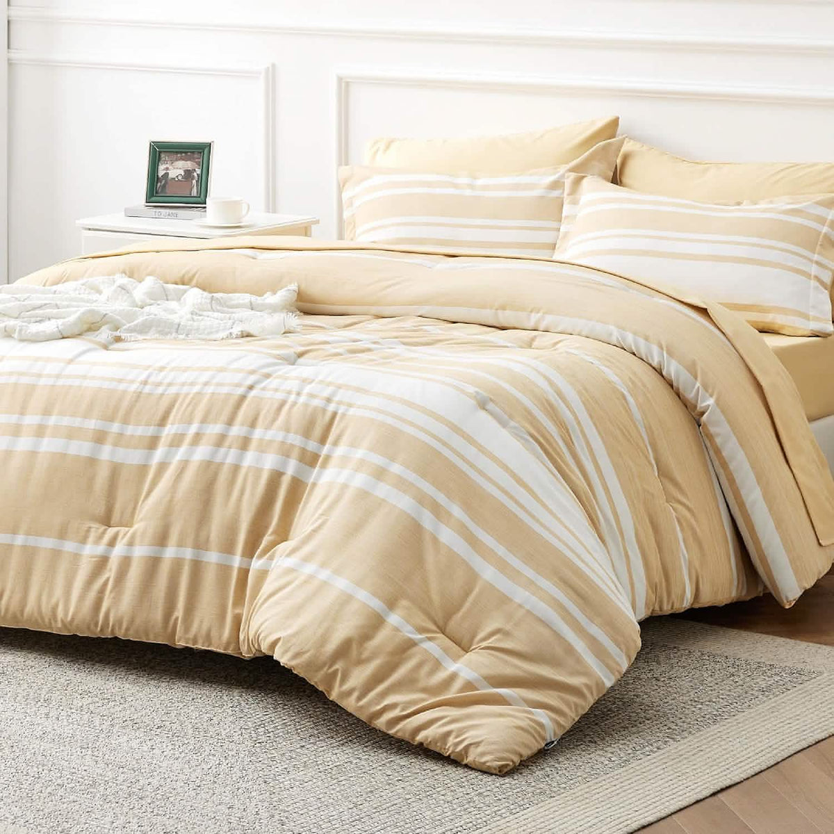 Reversible Cationic Dyed Bed-in-a-Bag