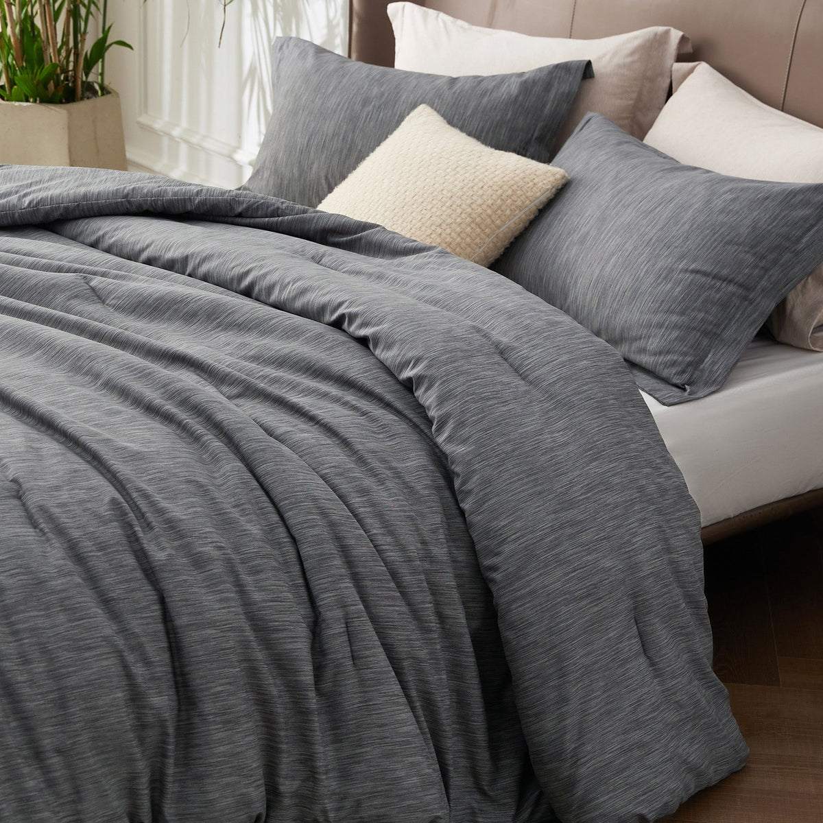 Cationic Dye Comforter Set 90gsm