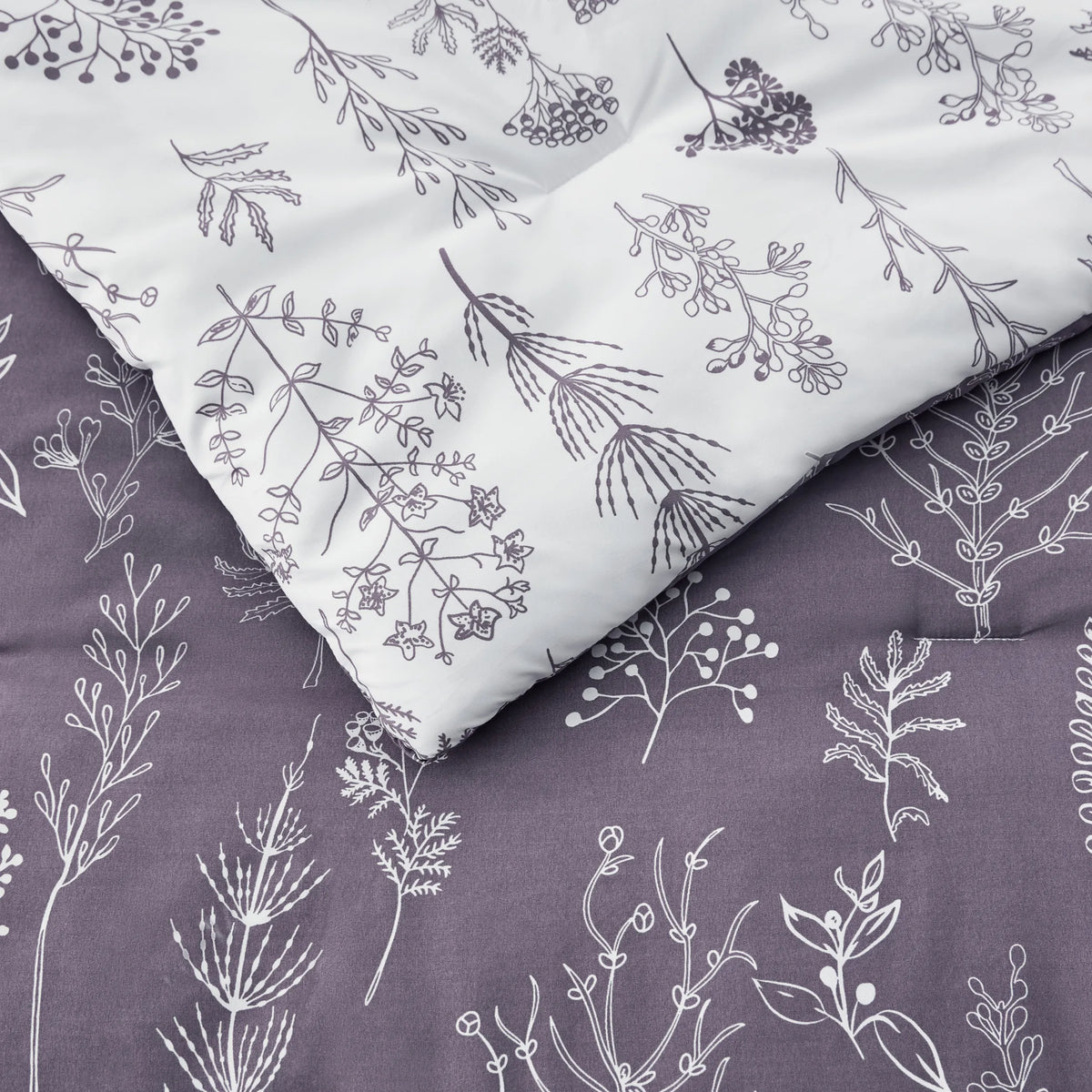 Reversible Floral Print Comforter Set