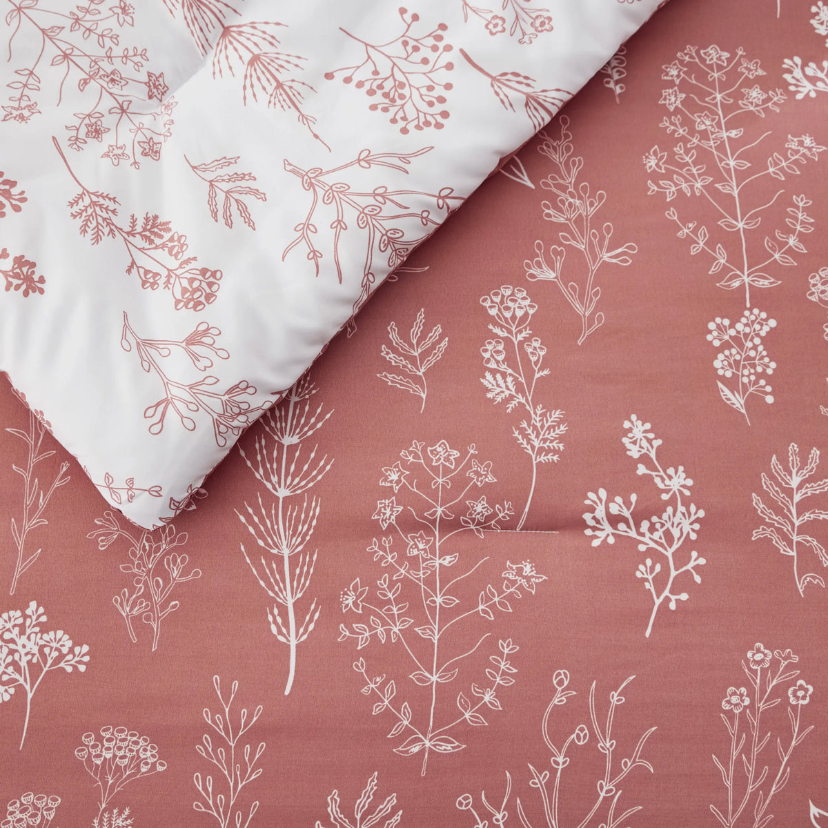 Reversible Floral Print Comforter Set