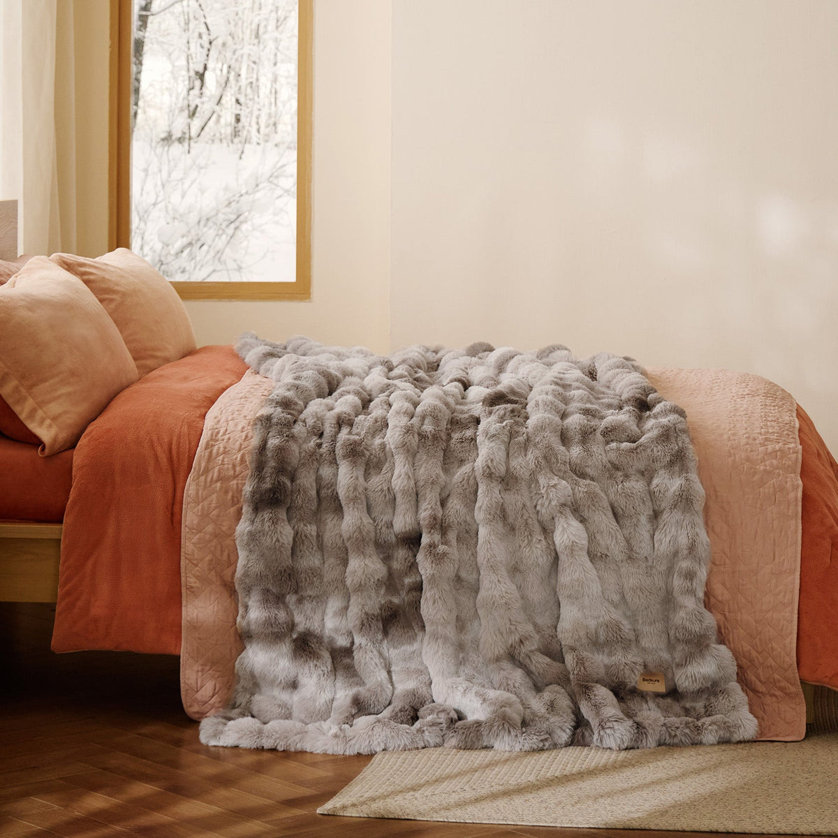 Bubble Faux Fur Blanket