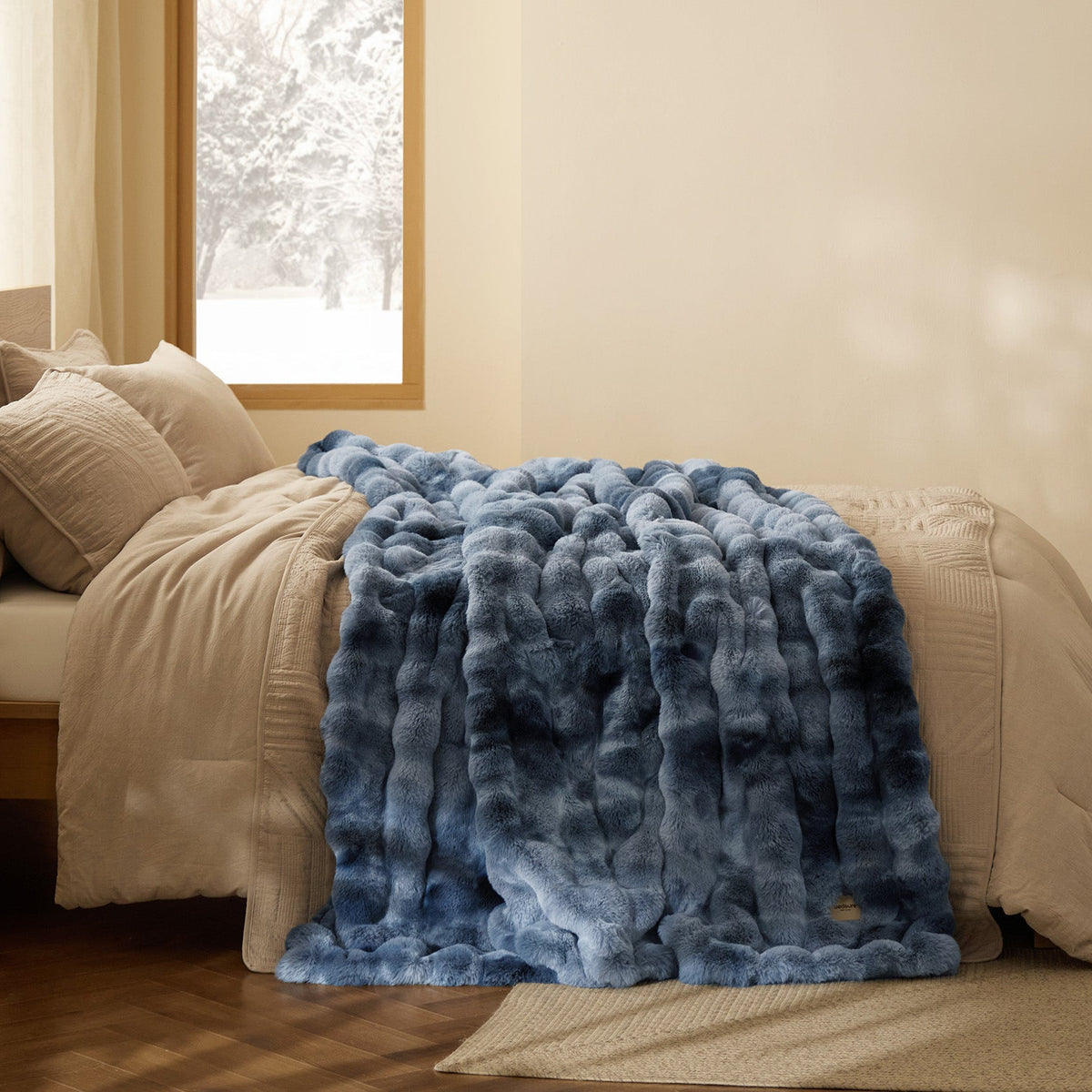 Bubble Faux Fur Blanket