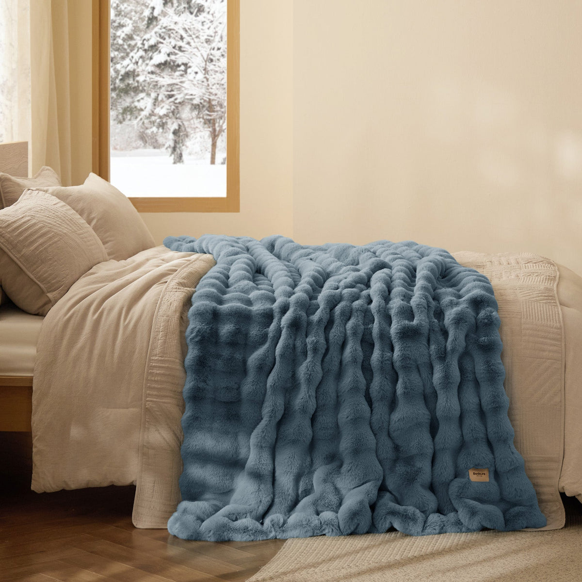 Bubble Faux Fur Blanket