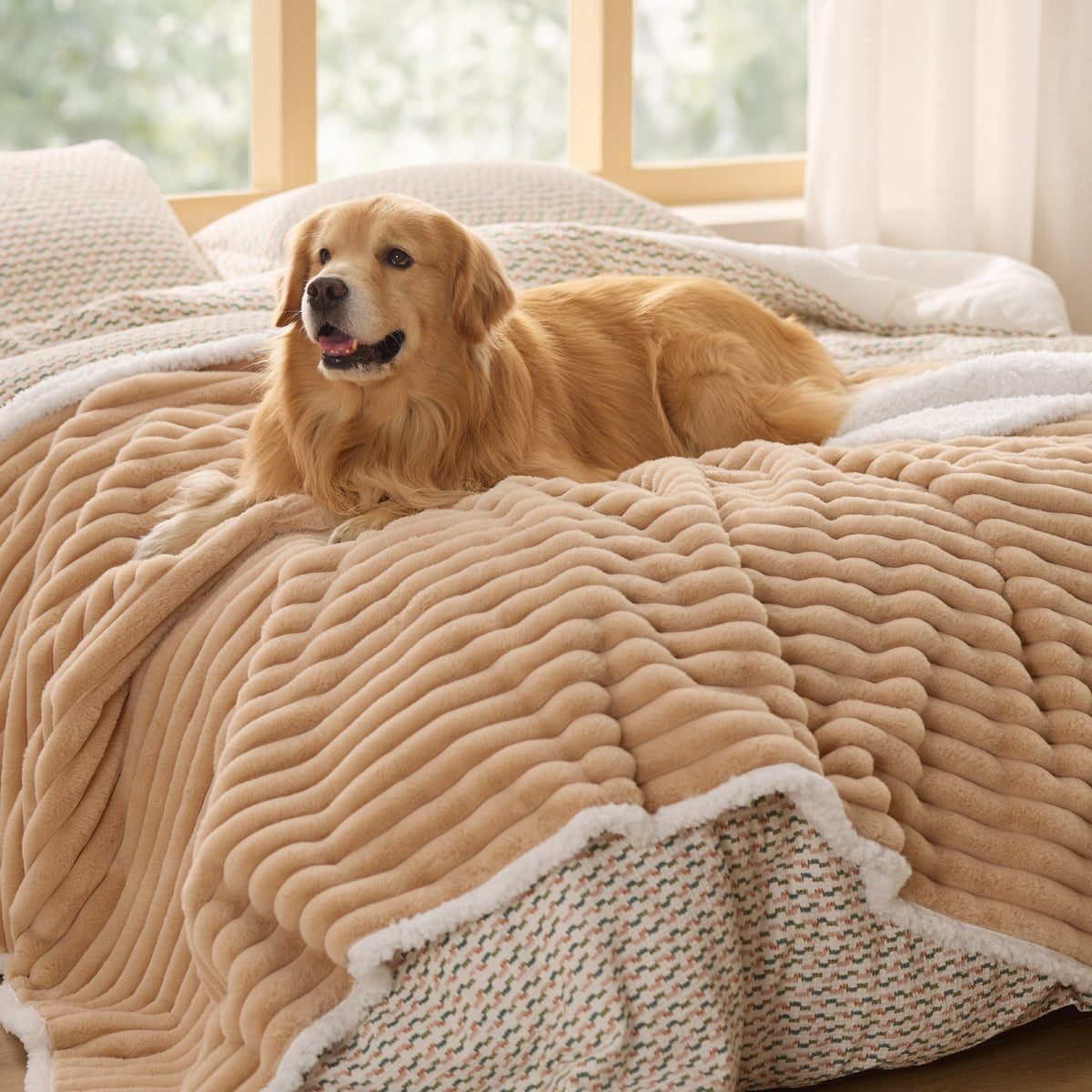 ComfyFleece® Waterproof Pet Blanket