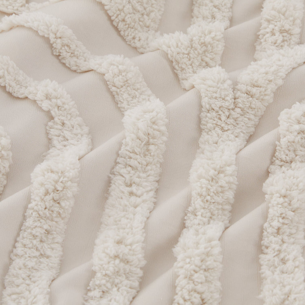 Fluffy Arch Tufted Comforter Set