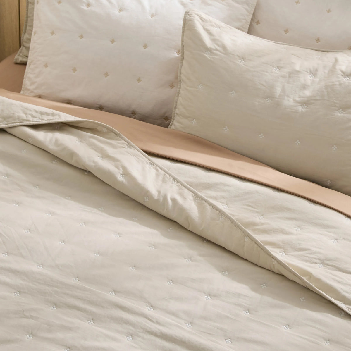 Cotton Clover Quilt Set