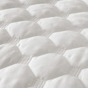 Classic Honeycomb Quilt Set