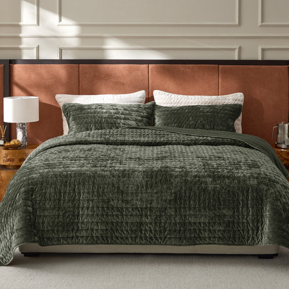 Luxury Velvet Quilt Set